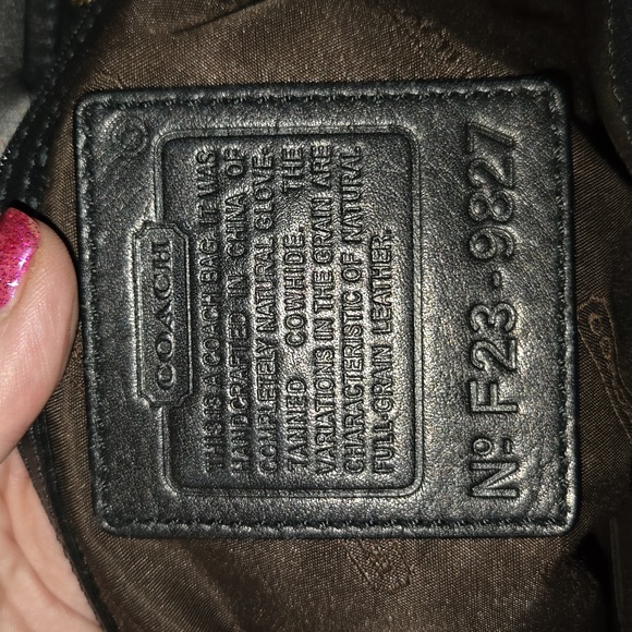 Coach vintage black leather backpack with gold hardware no call outs - Picture 5 of 7